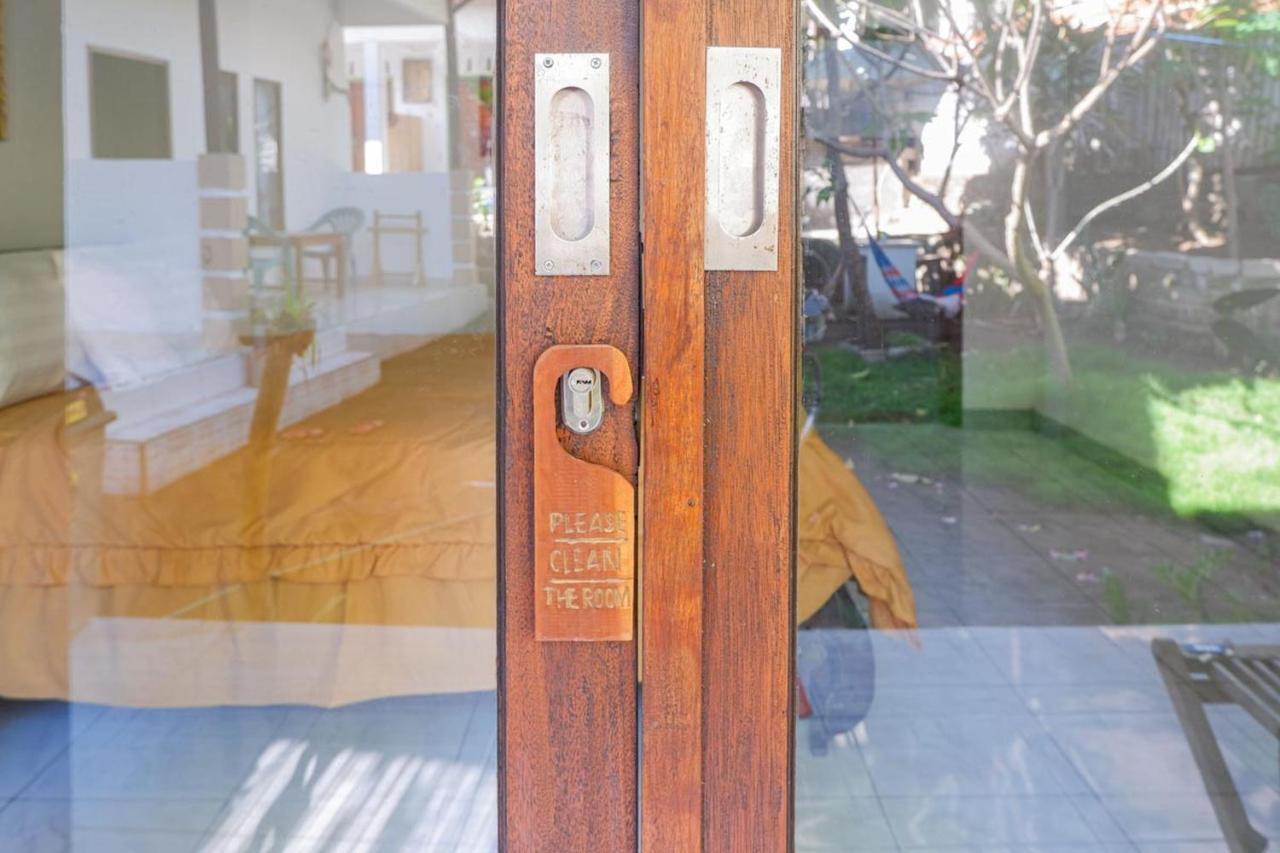 Bukit Garden Gili Trawangan Bed & Breakfast エクステリア 写真